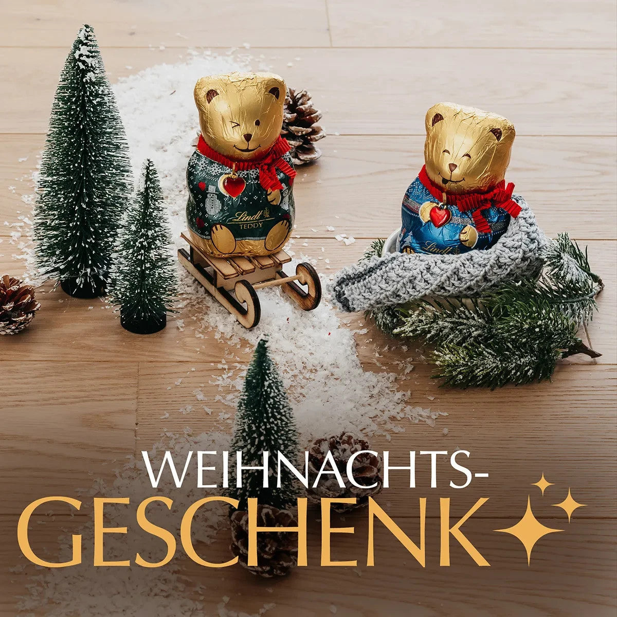 Lindt TEDDY Pullover Blau oder Grün, 100g